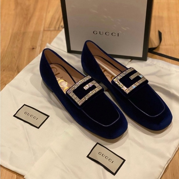 Authentic GUCCI Blue Velvet Madelyn Square Crystal - Picture 5 of 6